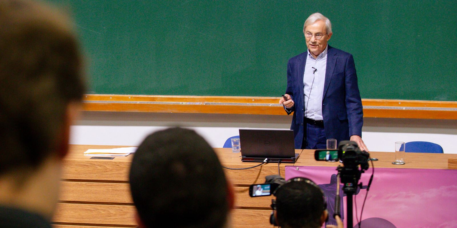 Christopher Pissarides durante palestra