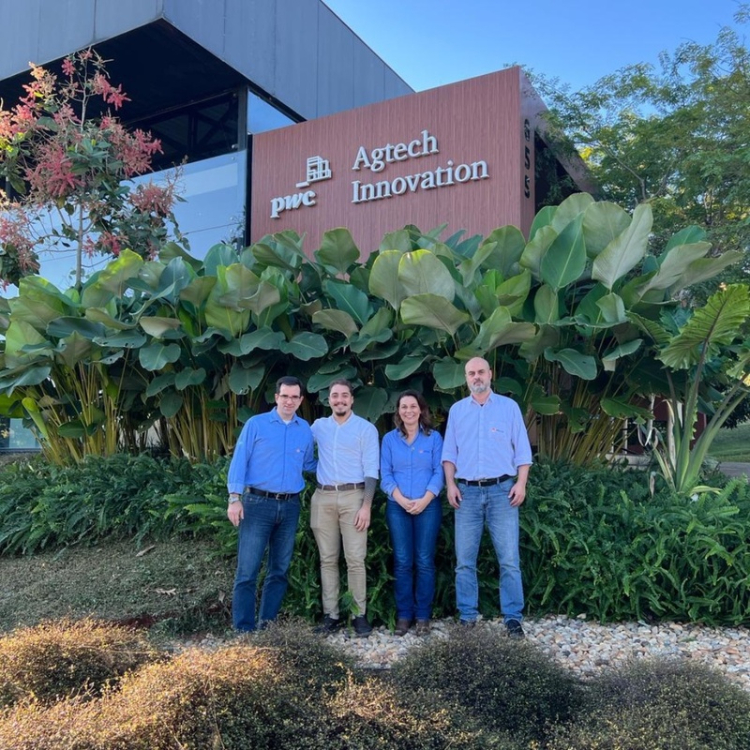 Equipe do ecossistema de inovação agro